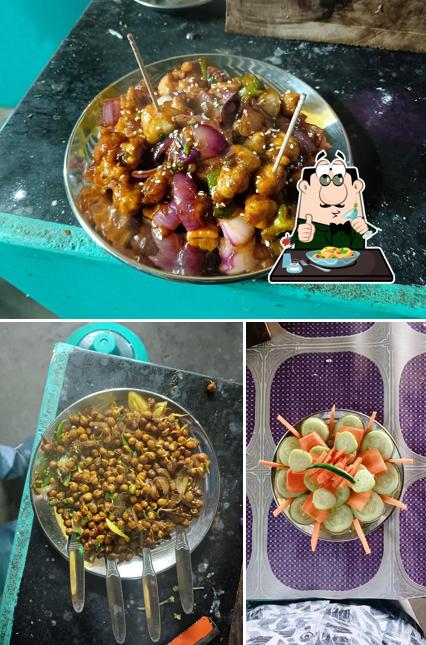 Food at বন্ধুমহল হোটেল