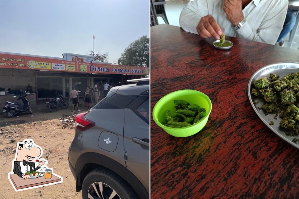 Meals at DABHASIWALA - Vishwas Bhajiya kaka