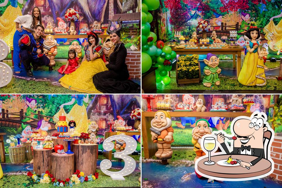 Comida em Galeria do Pastel