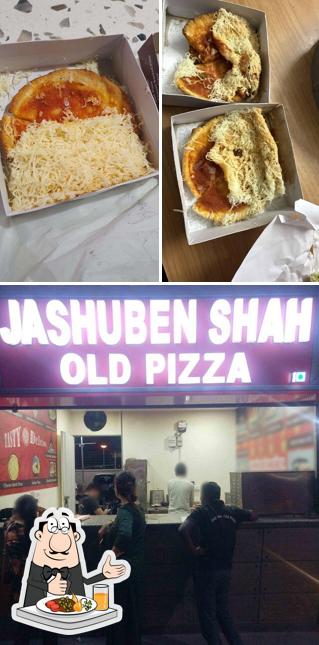 Food at Jasuben Shah Old Pizza