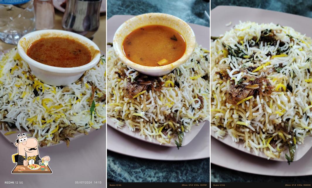 Pad thai at Blue Moon Hotel
