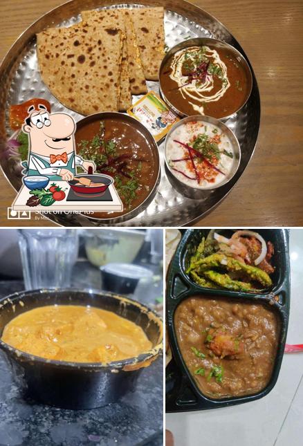 Chicken curry at DELHIWALE