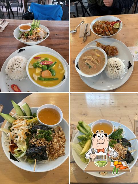 Insalata di alghe al Nón Lá Vietnamese Streetfood