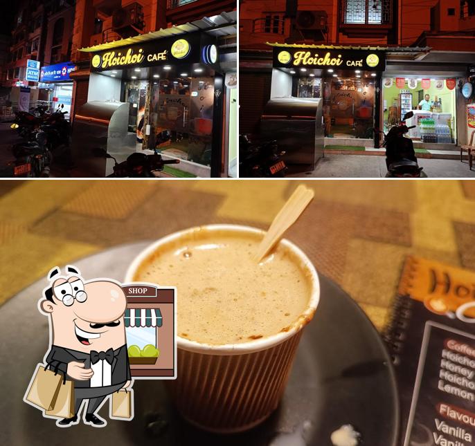 The picture of exterior and food at Hoichoi Cafe