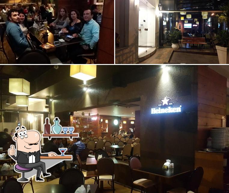 Veja imagens do interior do London Burger e Pizza