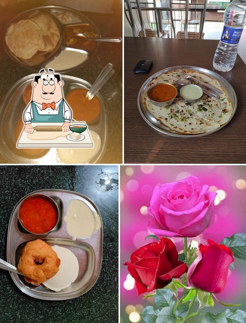 Samosa at Balaji Hotel _ Best South Indian hotel in sangola
