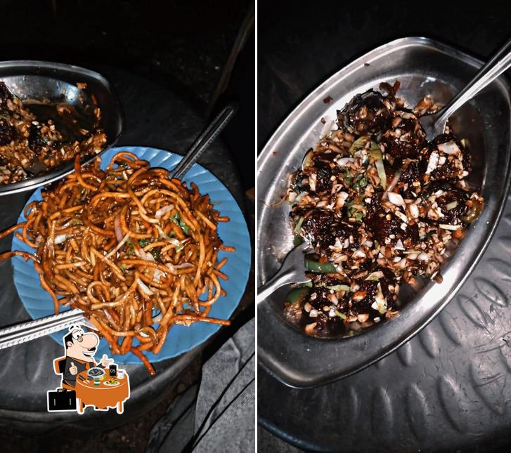 Mussels at Chaupati (street food)