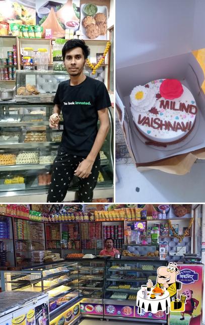 Food at Khetesawar Bikaner Shweet & bakery Warud