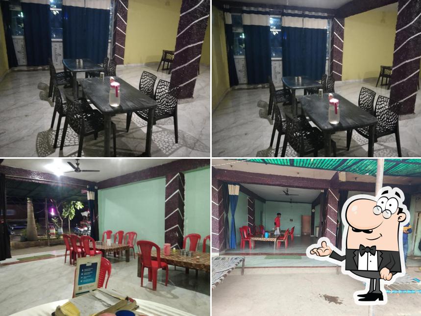 The interior of Prathvi Dhaba