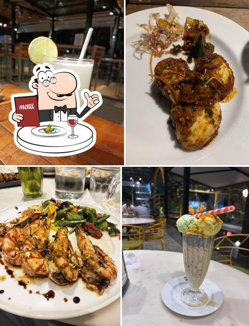 Food at De Mandarin resto cafe