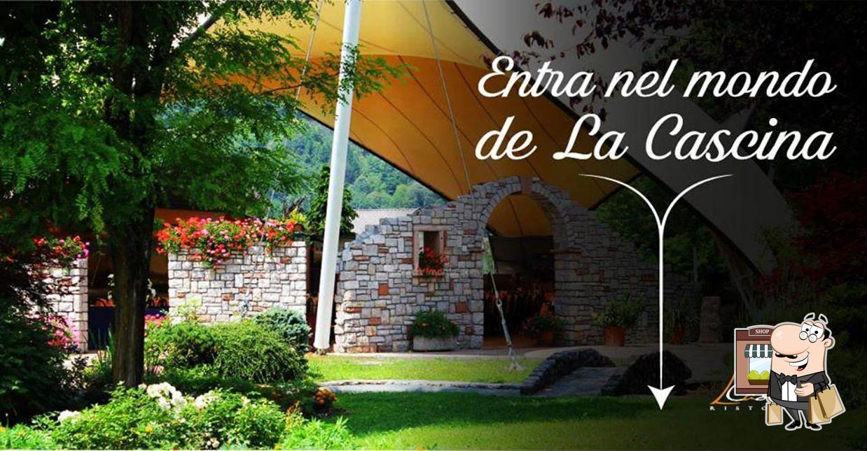 Guarda la parte esterna di Ristorante La Cascina