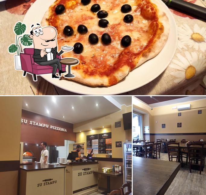La foto della interni e cibo di Su Stampu Pizzeria Pirri