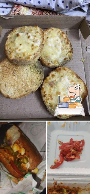 Garlic bread at Subs Club