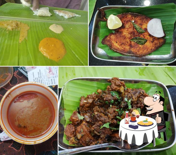 Cheese plate at Erode Amman Mess (ஈரோடு அம்மன் மெஸ்)