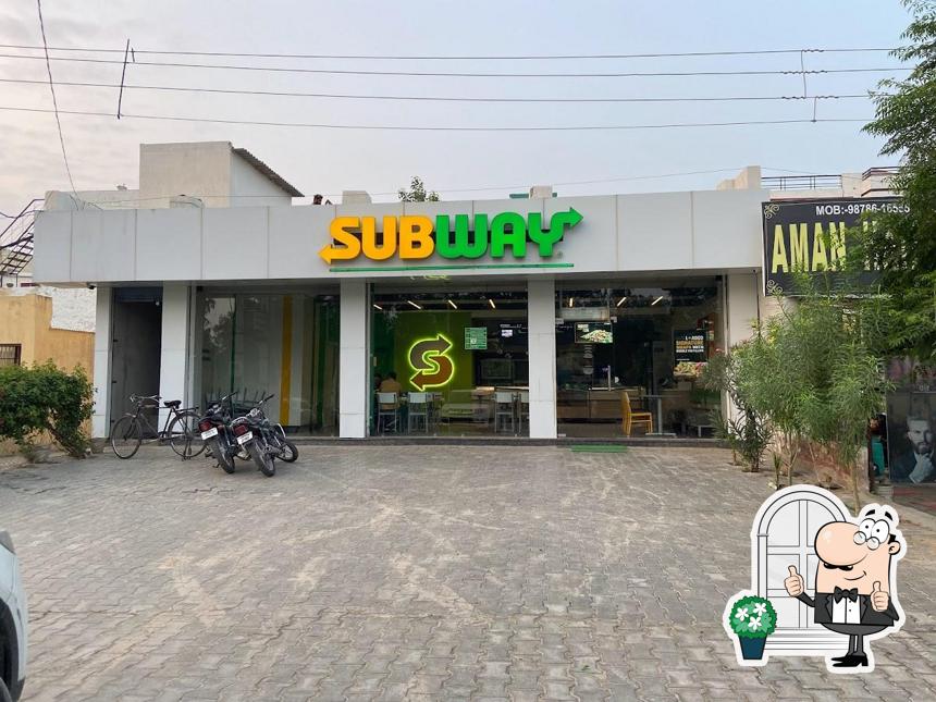 Enjoy the view at the outside area of Subway Ferozepur Highway