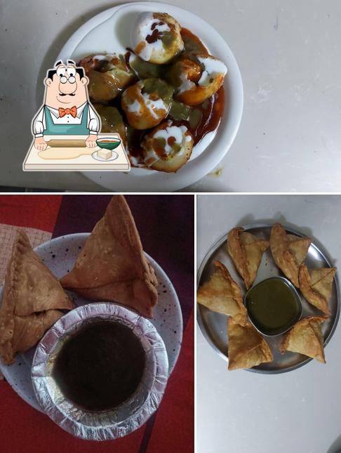 Samosa at Sindhi Chat Corner