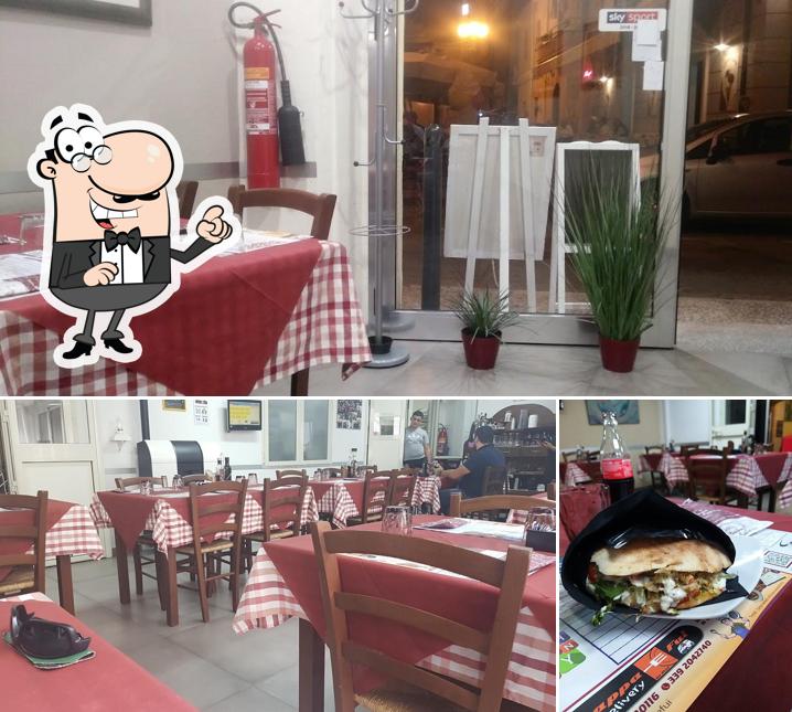 Siediti a un tavolo di Pappa e Fui