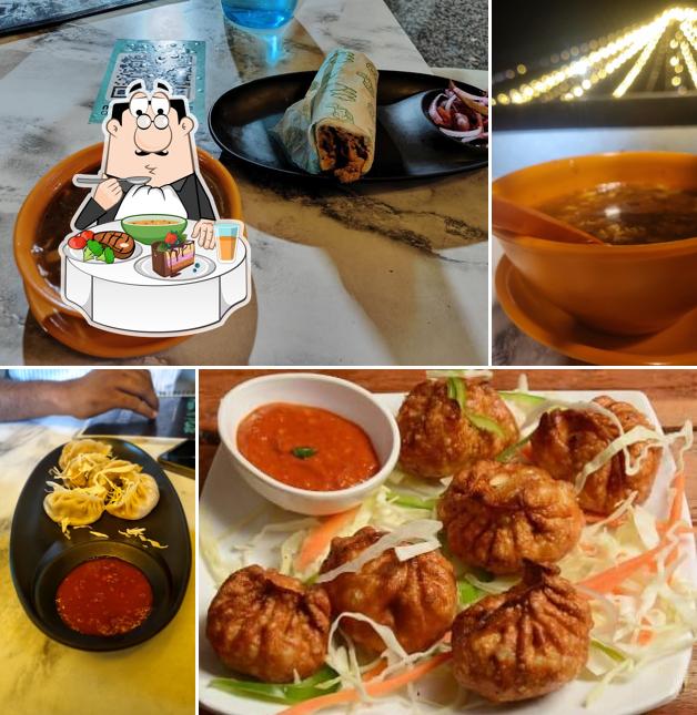 Hot and sour soup at Sun N Plate