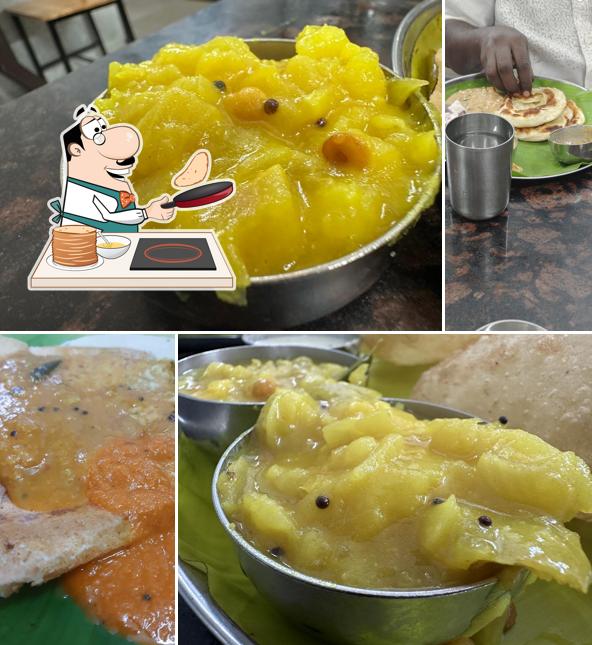Pancakes at Maruthi Bhavan