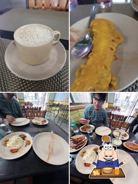 Clam chowder at Tharavadu Coffee Shop