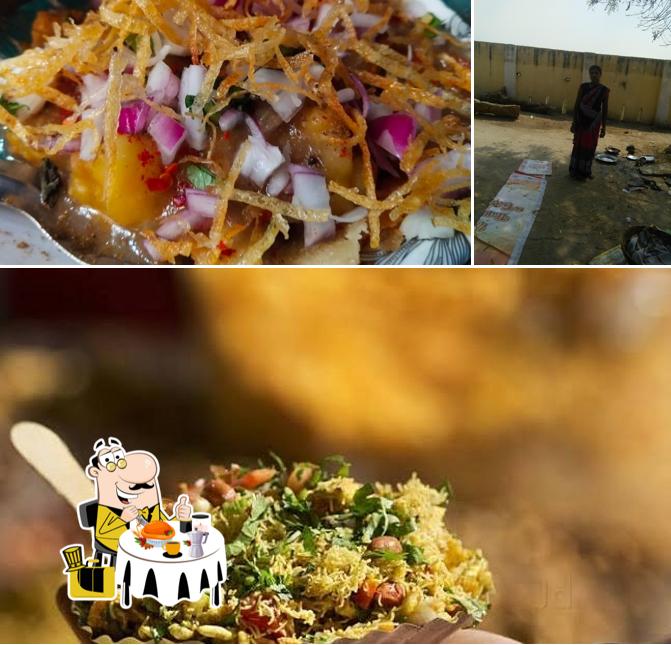 The image of SAHU CHAT BHANDAR’s food and exterior