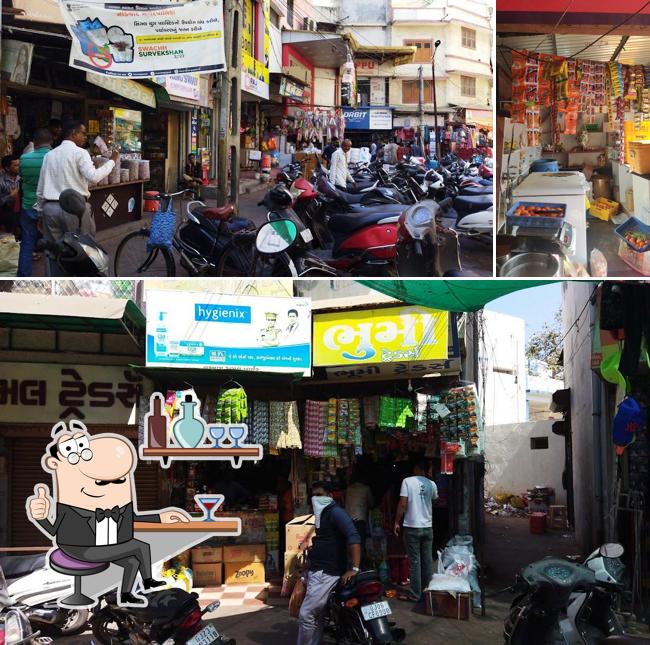 The interior of Italian Bakery