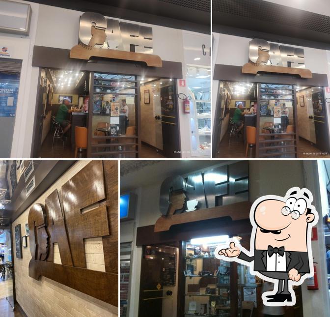 O interior do Café Santos