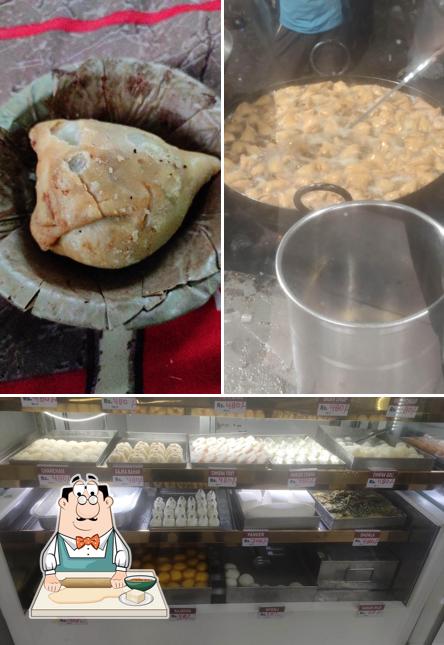 Samosa at Shree bankey bihari mishtan bhandar