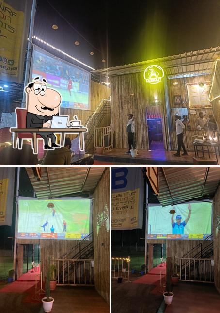 The interior of DUGOUT GREEN FIT - Gaming Cafe & Rooftop