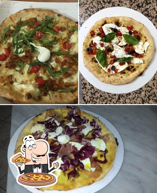 Prenditi una pizza a Pizzeria L'Oasi