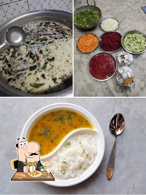 Meals at Dal-Bhat Service