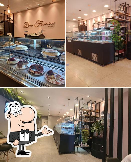 O interior do Dona Francisca - Cafeteria de doces