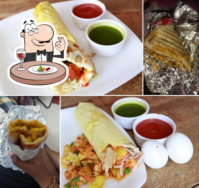 Food at Roll Wala's