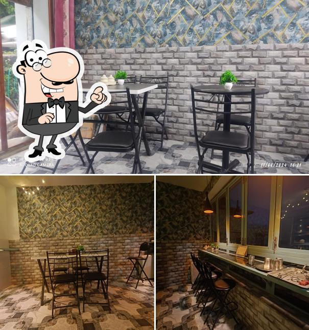 Check out how Gramin's Cafe by the locals /Best restaurant in Kasauli for Parantha/Maggi/Pizza looks inside