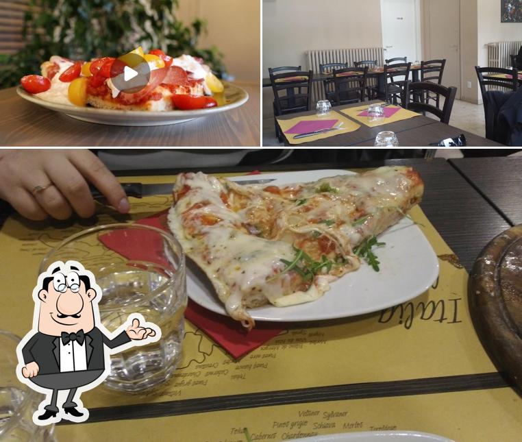 Gli interni di Karma pizza al trancio con forno a legna