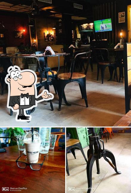 Check out how Vintage Machine looks inside