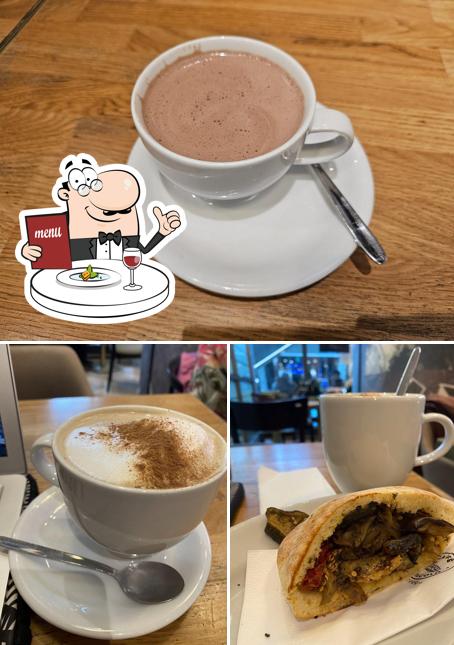 La foto di cibo e seo_images_cat_1471 da Caffè Spettacolo Luzern SBB