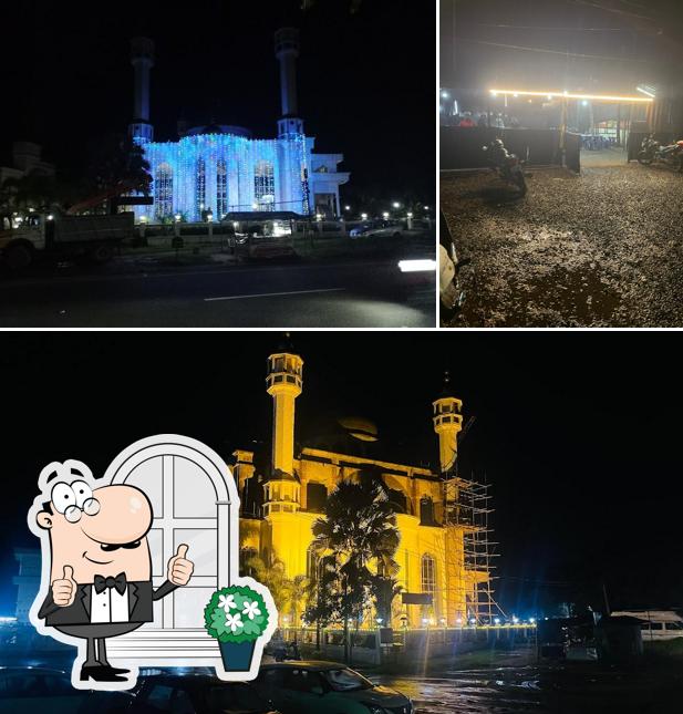 Check out how Muttippadi Neichore Centre looks outside