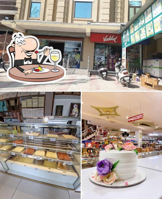 Meals at JAIN MART JAIN BAKERS