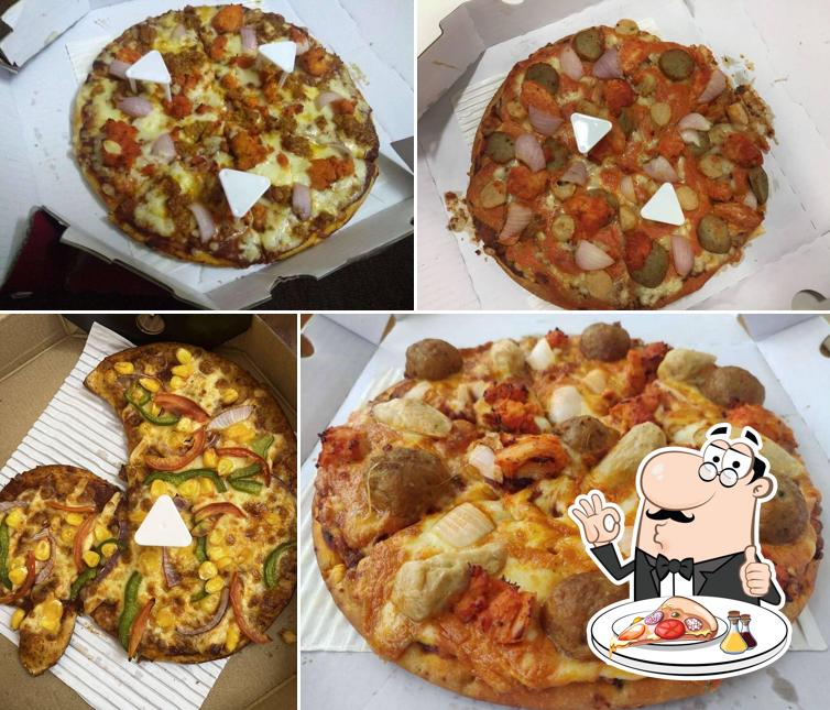 Order pizza at Oven Story Pizza