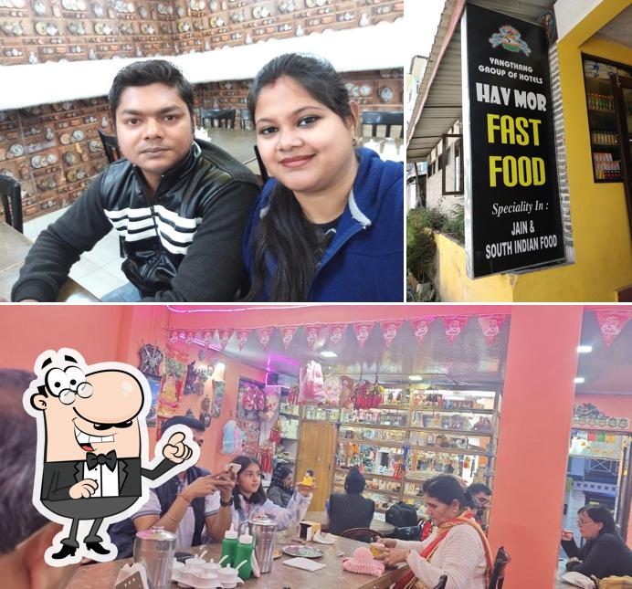 Check out how Havmor Restaurant looks inside