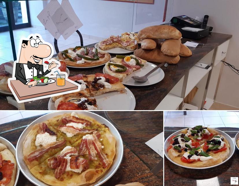 Cibo al Pizzeria Time Out