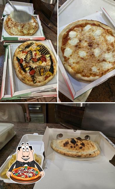 Prova una pizza a Pizzeria Ristorante Del Faraone Sas Di Elmeligy Mahmoud Aly & C