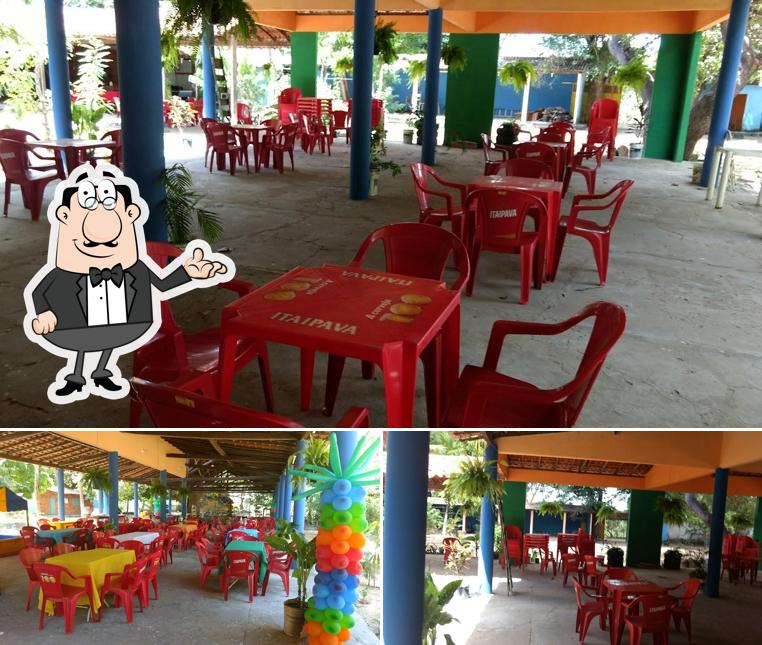 O interior do Churrascaria Vale do Poty