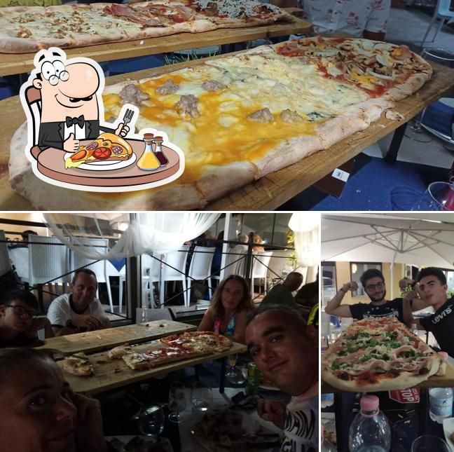 Prenditi una pizza a Pizza Longa Trecastagni