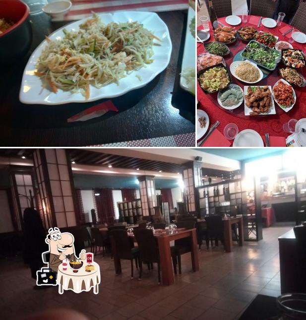 La immagine di cibo e interni da RISTORANTE SHANGRILA