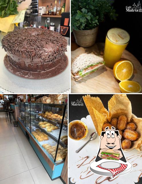 Clube sanduíches em Café Matriz