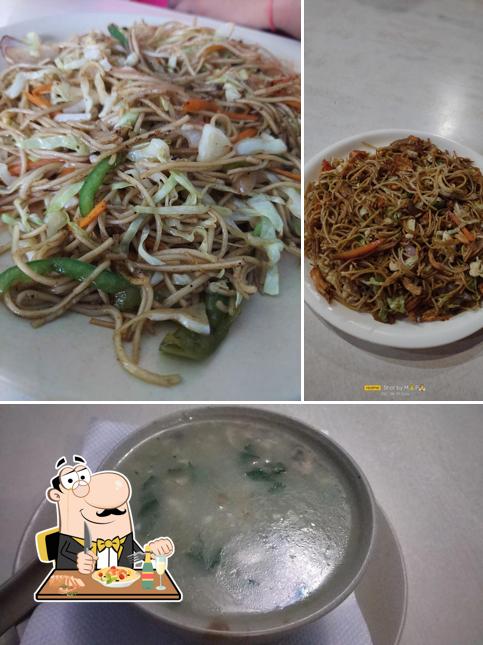 Pad thai at Pooja Restaurant