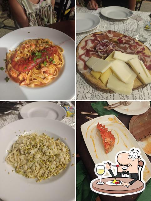 Platti al Ristorante Aluchianu