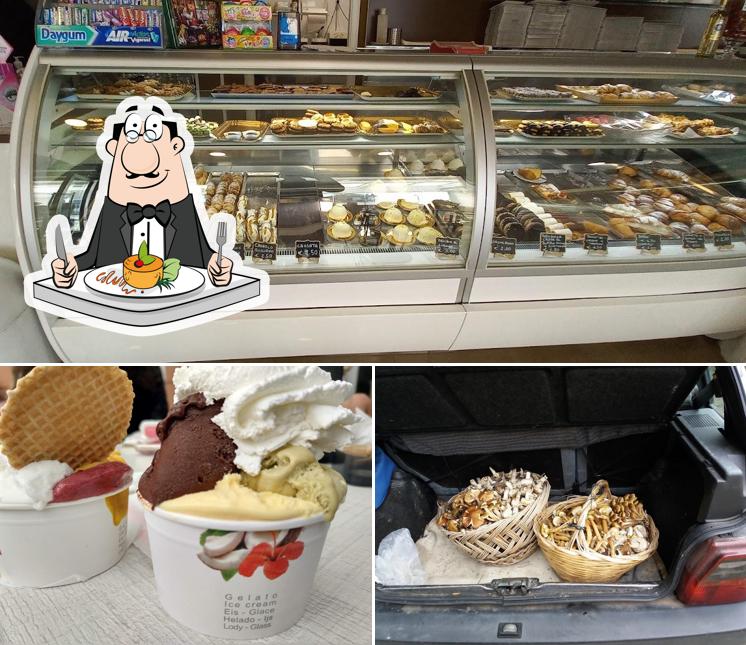 Cibo al Pasticceria Gelateria Bar Siciliana Trinacria Saiola
